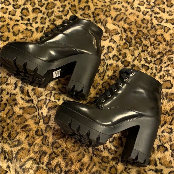 Lace Up Platform Moto Boots - Picture 1 of 8
